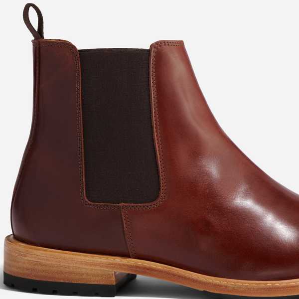 Marco Everyday Chelsea Boot Mahogany | Garmentory display picture 2
