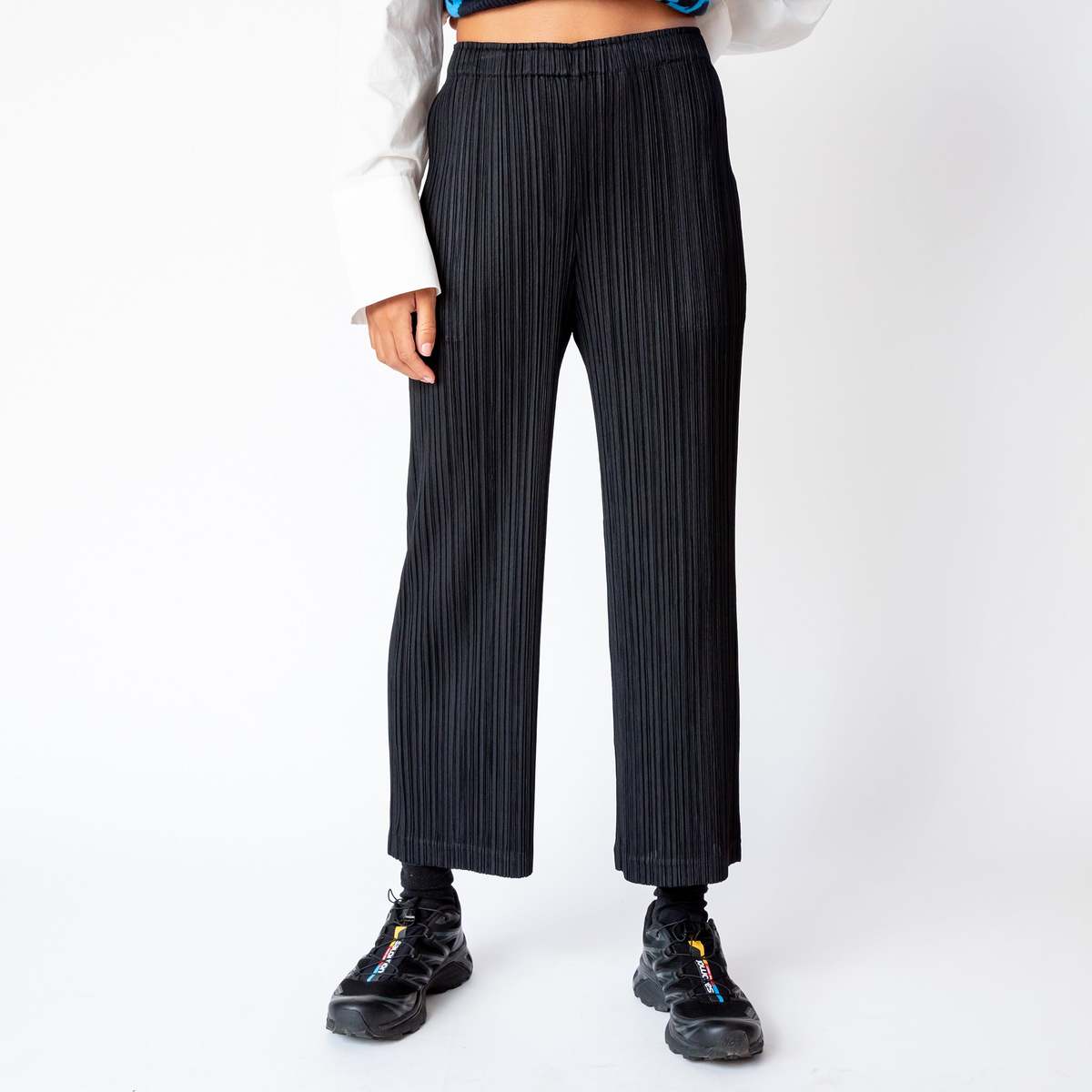 PLEATS PLEASE THICKER BOTTOMS 2 サイズ3 レッド THICKER BOTTOMS 1 – ISSEY MIYAKE ONLINE STORE