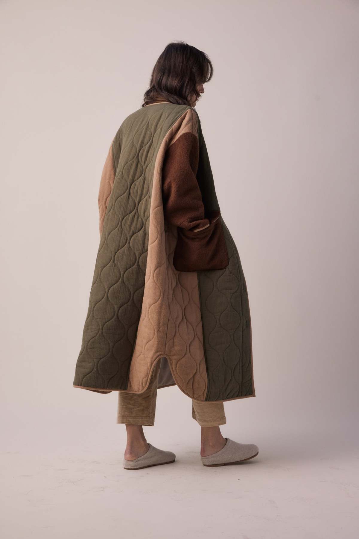 HOWDY quilting × boa coat(black) Black Coat | Fashion John Clothing