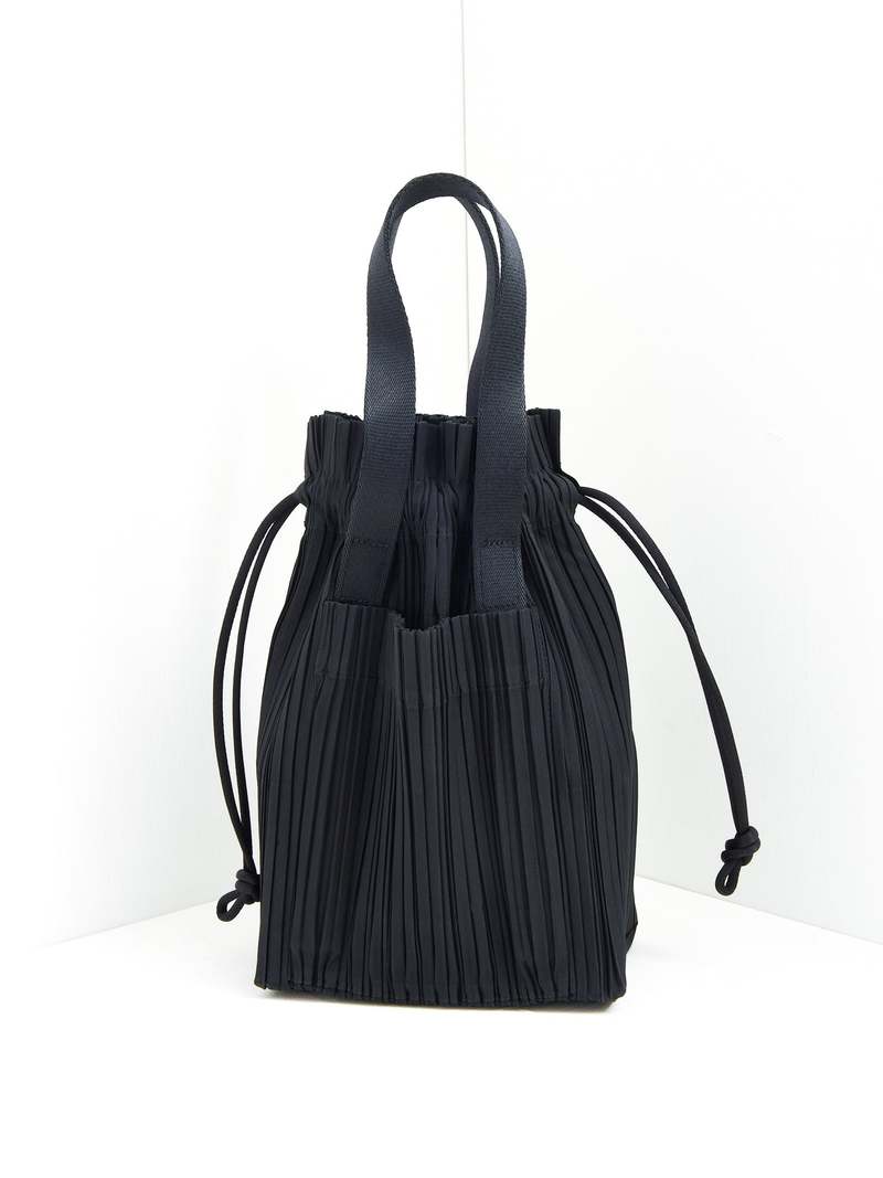 PLEATS PLEASE ISSEY MIYAKE パネルトートバッグブラック PLEATS TOTE BAG Bag Black – ISSEY MIYAKE EU