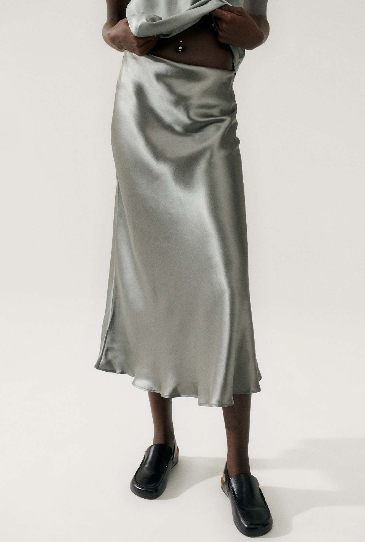 Silk Laundry LONG BIAS CUT SKIRT - MOON - Image 3 of 5