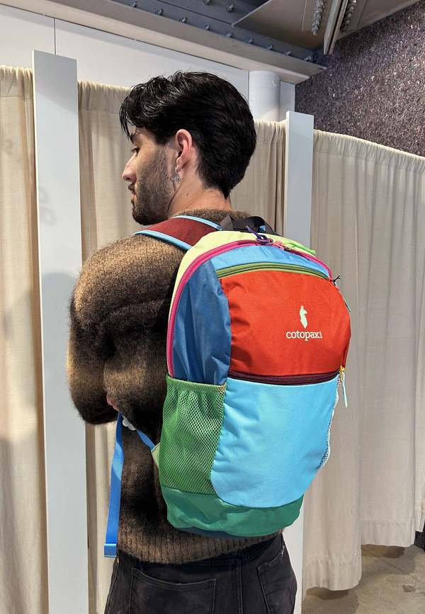 cotopaxi bogota backpack Rucksack 20L Del Dia the Bogota is made with repurposed materials and features one Cotopaxi Bogota Del Dia 20L