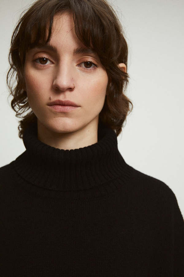 Rita Row - Knitted Singlet Top
