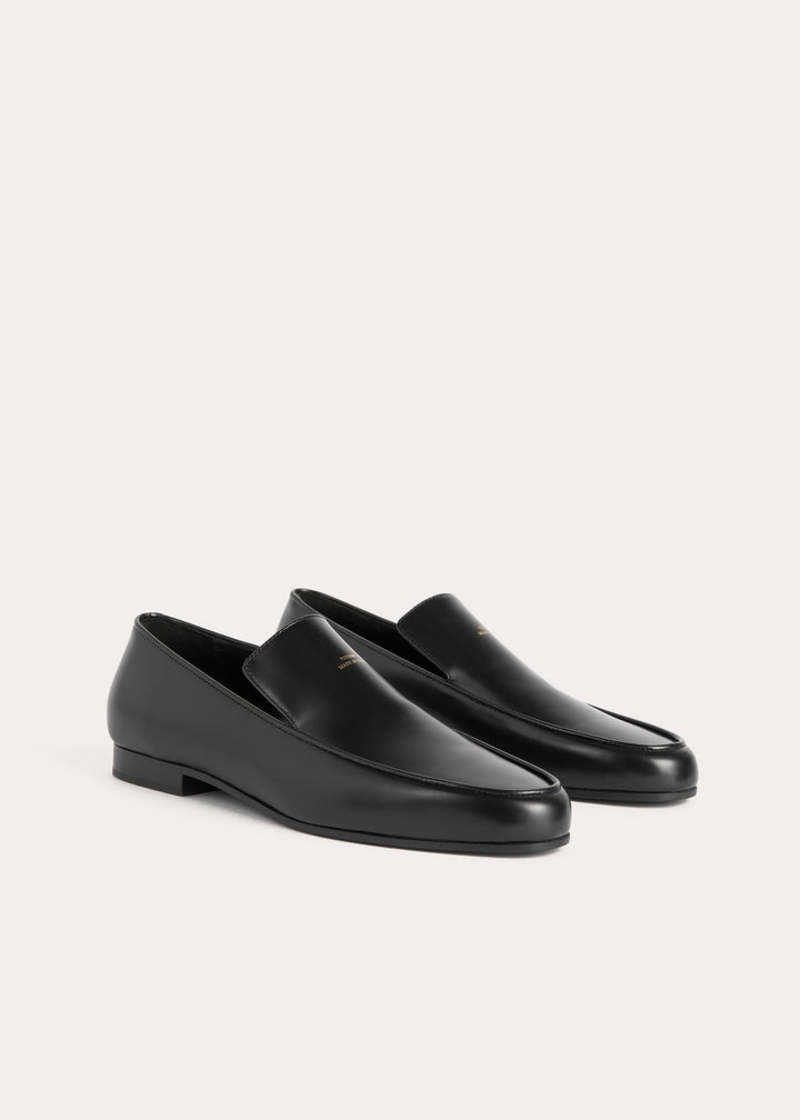 The Oval Loafer Black | Garmentory