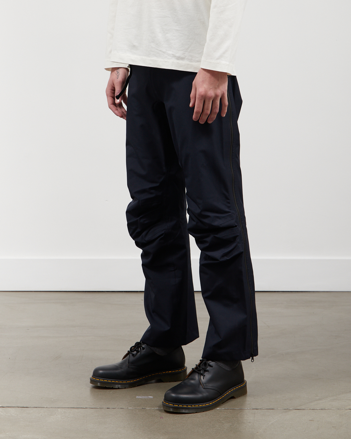 GR10k arc pants ネイビー 46 gore-tex イタリア製 GR10k arc pants ネイビー 46 gore-tex イタリア製