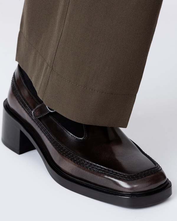 ◎追記あり◎Hereu ヘリュー Lluisa Tバーヒールローファー EU38 Hereu Lluisa T-bar Heeled Loafer - Black | Garmentory