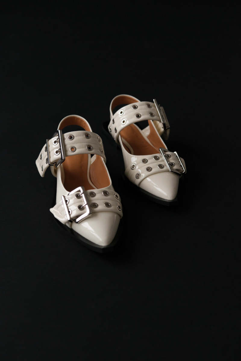 Ganni CHUNKY BUCKLE BALLERINA - White