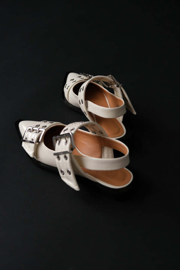 Ganni CHUNKY BUCKLE BALLERINA - White