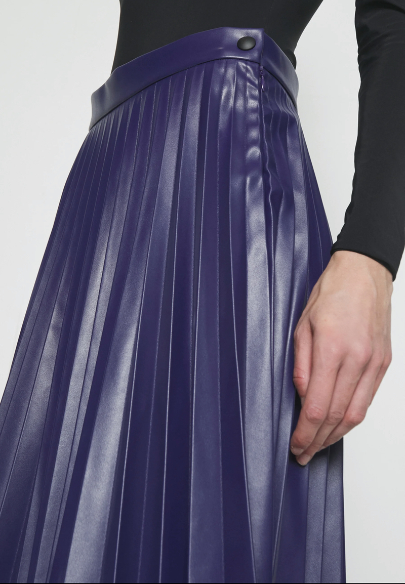 【関税＆送料込み】Mm6 Maison Margiela Faux Leather Skirt Leather miniskirt in brown - MM 6 Maison Margiela | Mytheresa