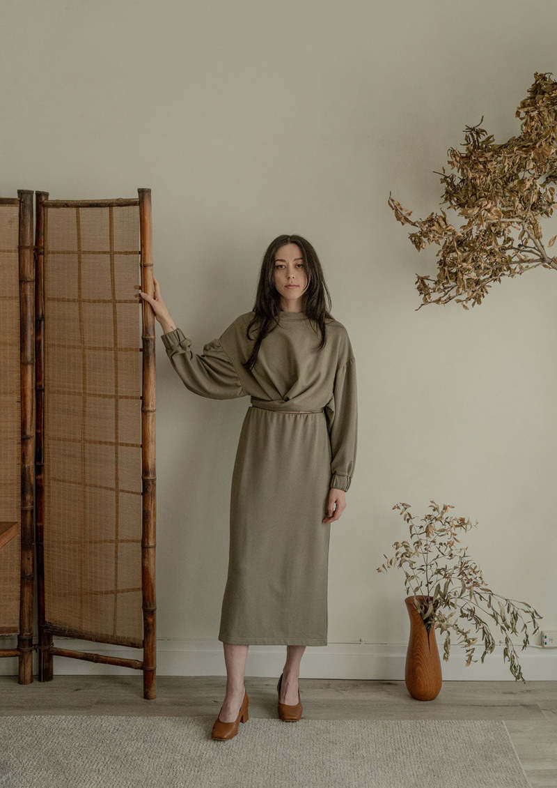 Vestige Story Dialogue Sweatshirt - Artichoke Vestige Story Dialogue Sweatshirt - Artichoke