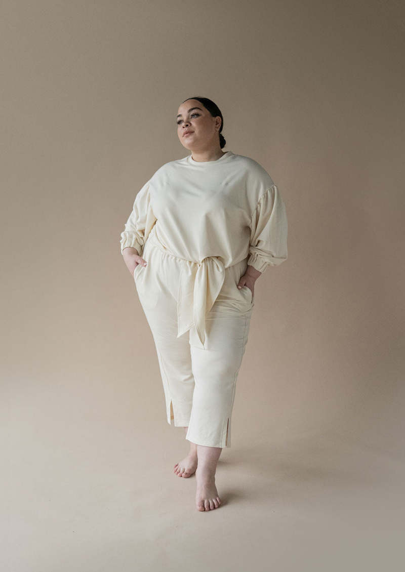 Vestige Story Dialogue Sweatshirt - Cream Vestige Story Dialogue Sweatshirt - Cream