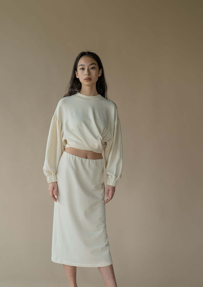 Vestige Story Dialogue Sweatshirt - Cream Vestige Story Dialogue Sweatshirt - Cream