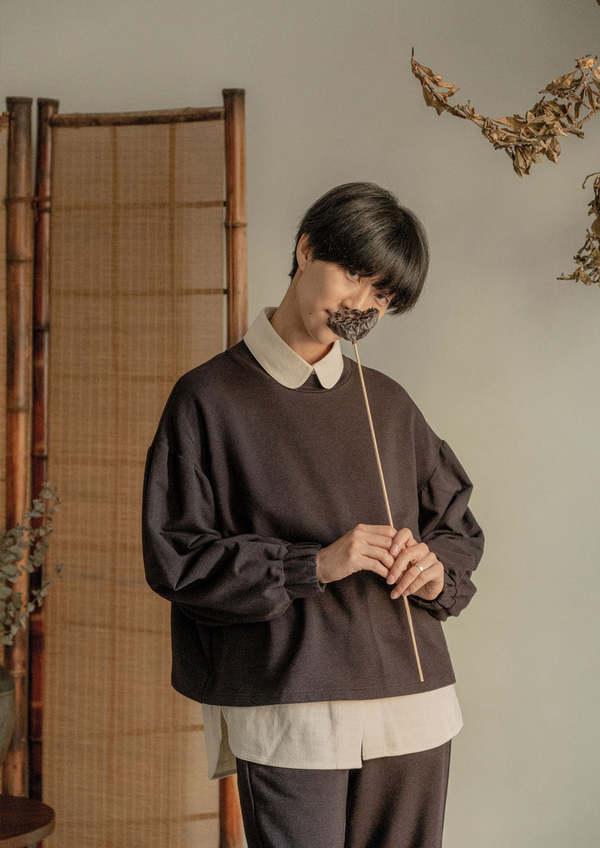 Vestige Story Monologue Sweatshirt - Burnt Umber Vestige Story Monologue Sweatshirt - Burnt Umber