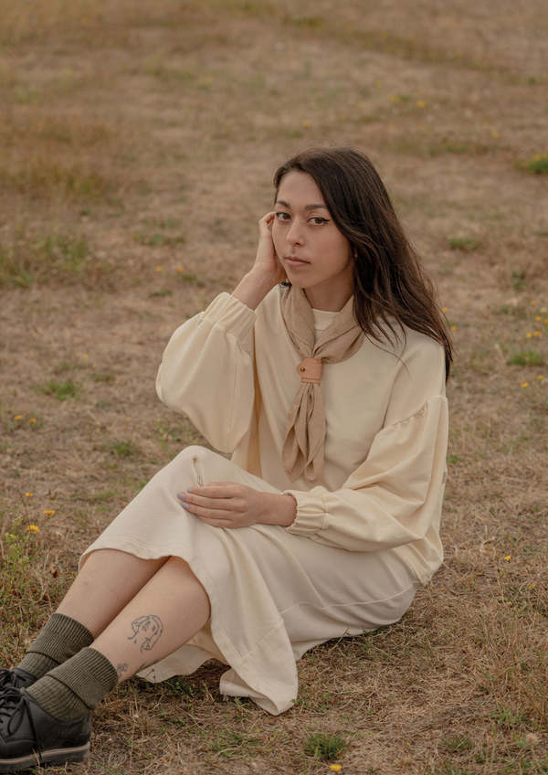 Vestige Story Monologue Sweatshirt - Cream