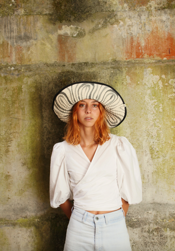 NEW ROMUALDA reversible roca gran bucket hat in noir Night Flowers Gran Bucket Hat | Romualda main image 4