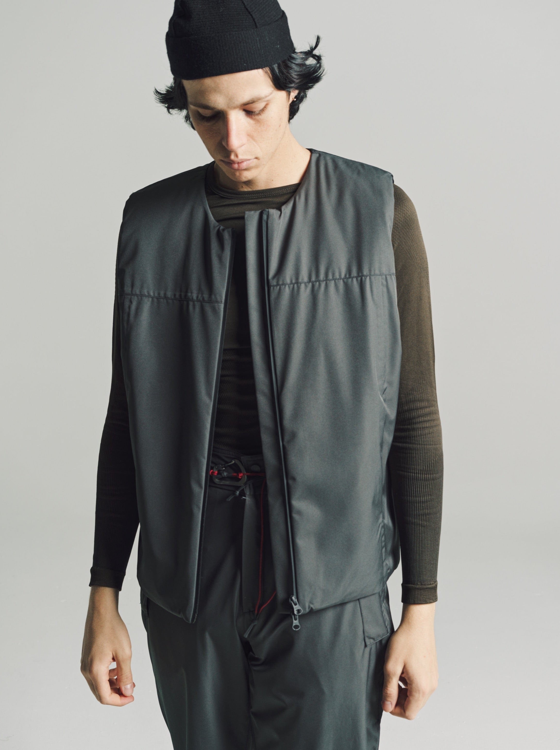 GR10K Coal WR Laminated 2L Insulated Padded Vest - Grey | Garmentory