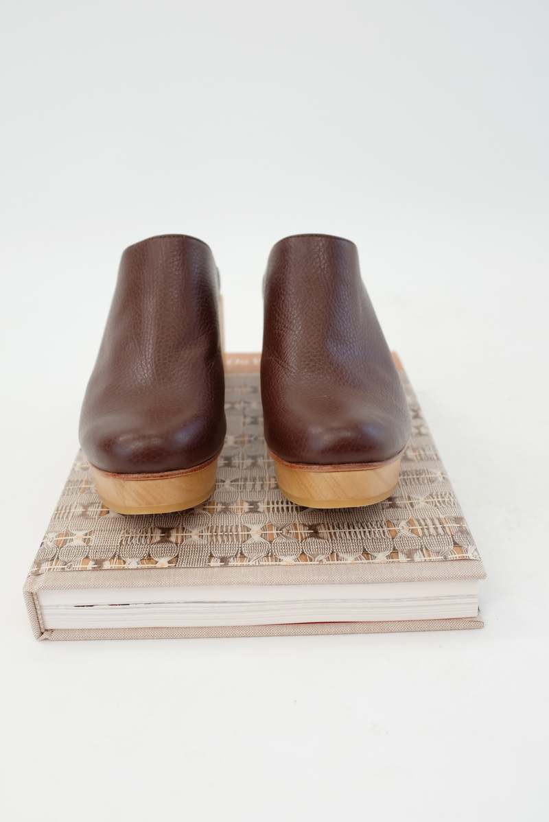 Beklina Matisse Platform Mules - Castagna Beklina Matisse Platform Mules - Castagna