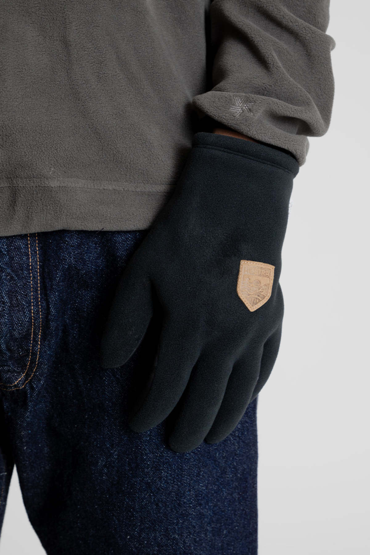 Hestra Infinium Fleece - Black - Image 2 of 3