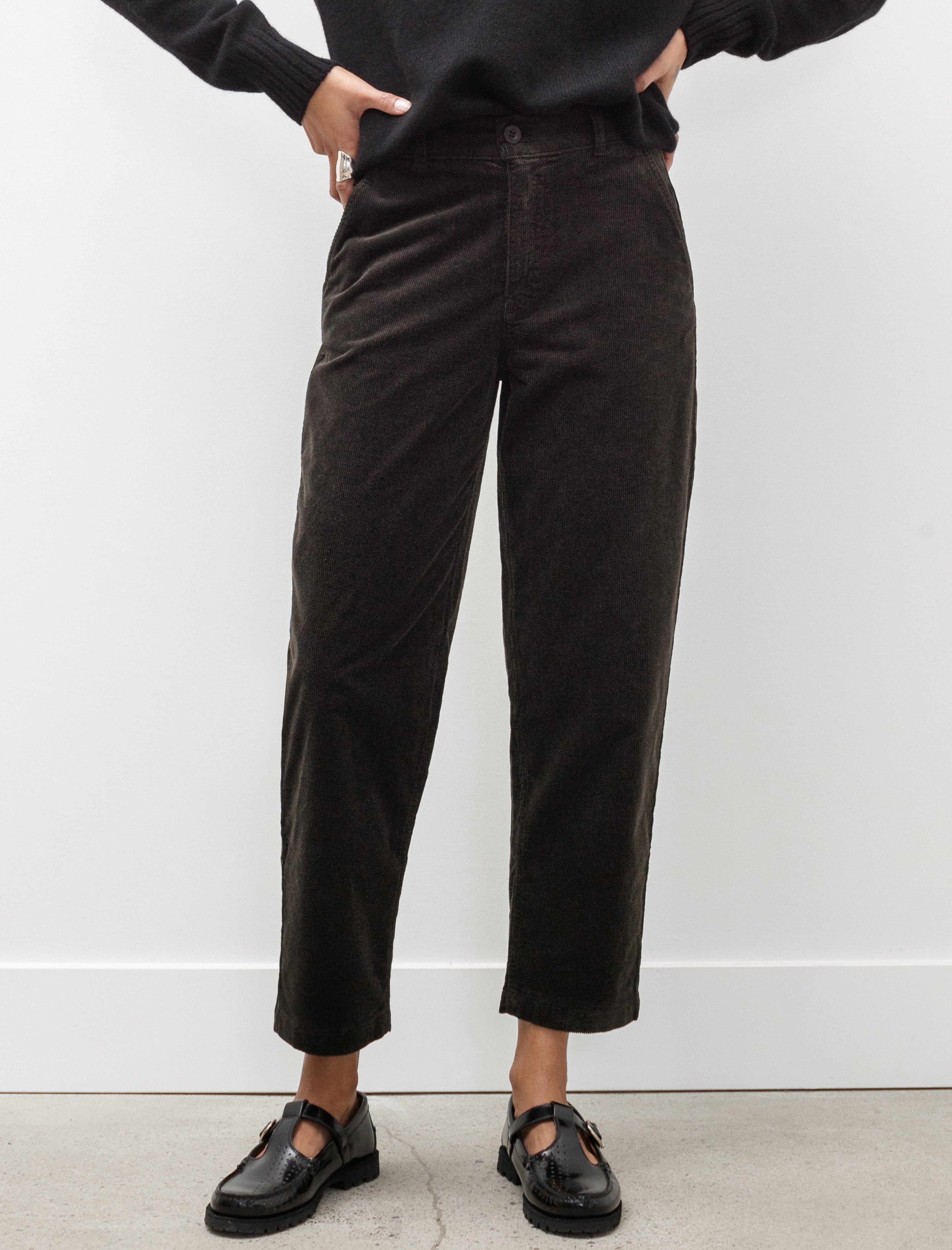 Sunspel Tapered Trousers Black Coffee Garmentory sunspel-tapered-trousers-black-coffee-garmentory